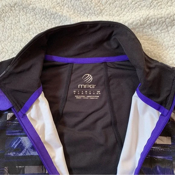 MPG Zip-up Jacket - Picture 6 of 8